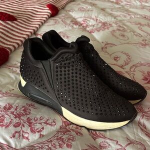 Elegant Black Studded Women's Sneakers